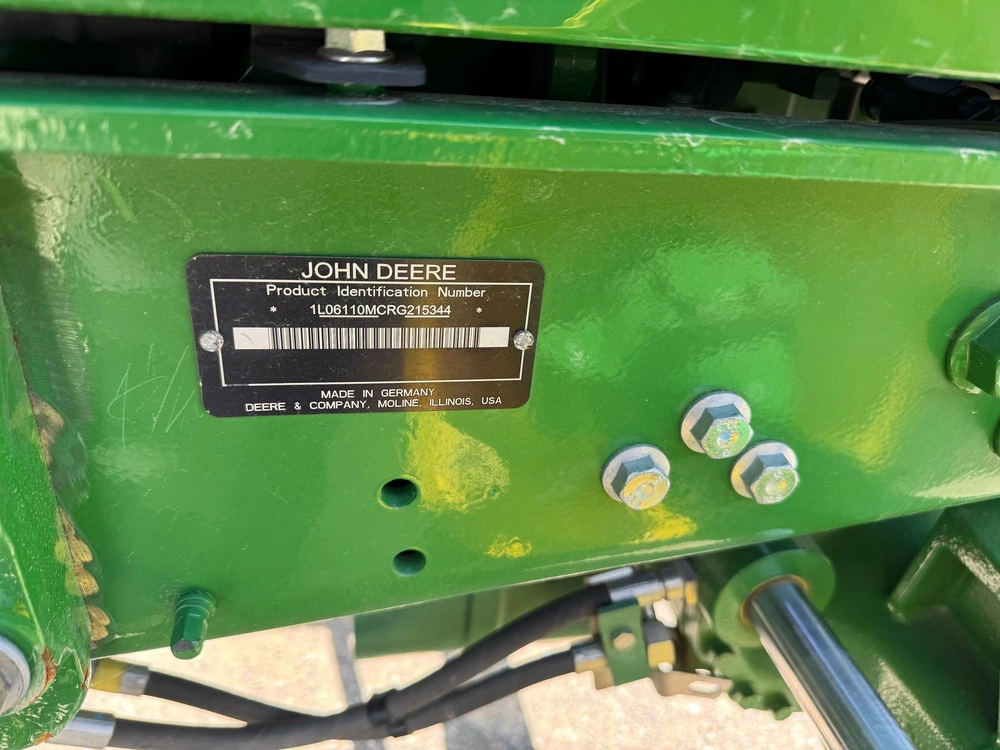 John Deere 6110m 2024 alt
