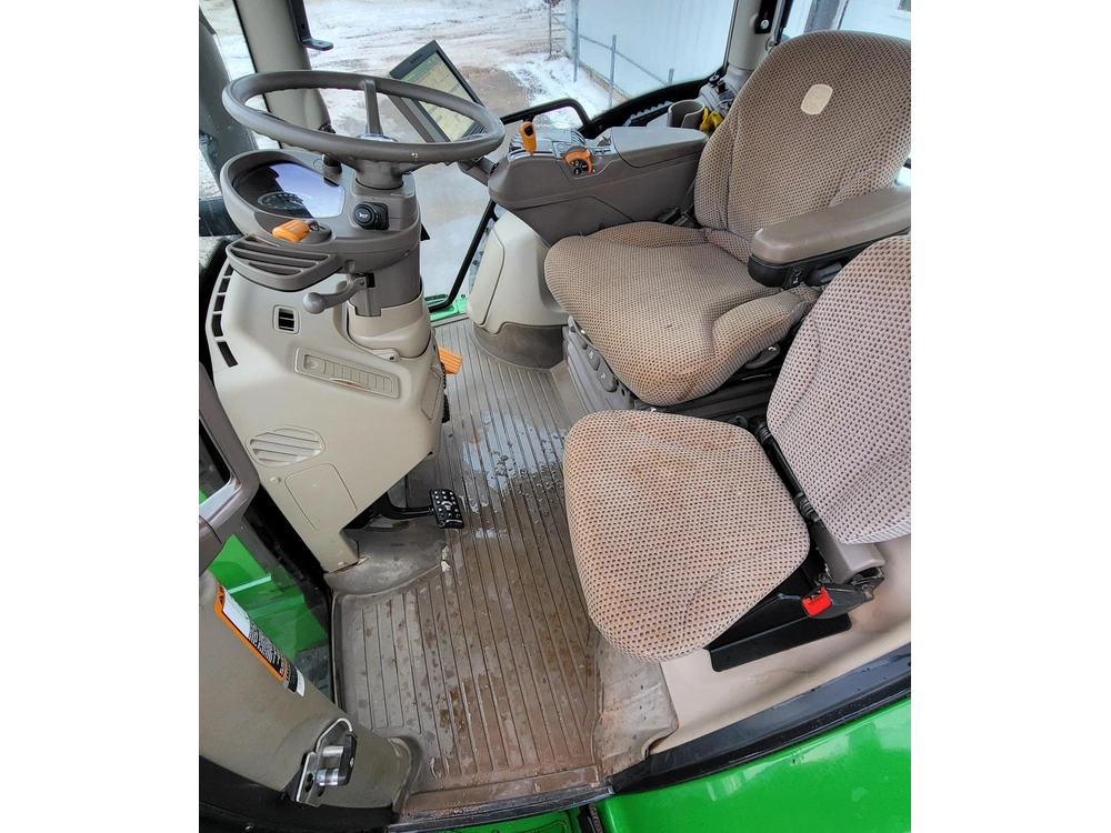 John Deere 6215r 2019 alt