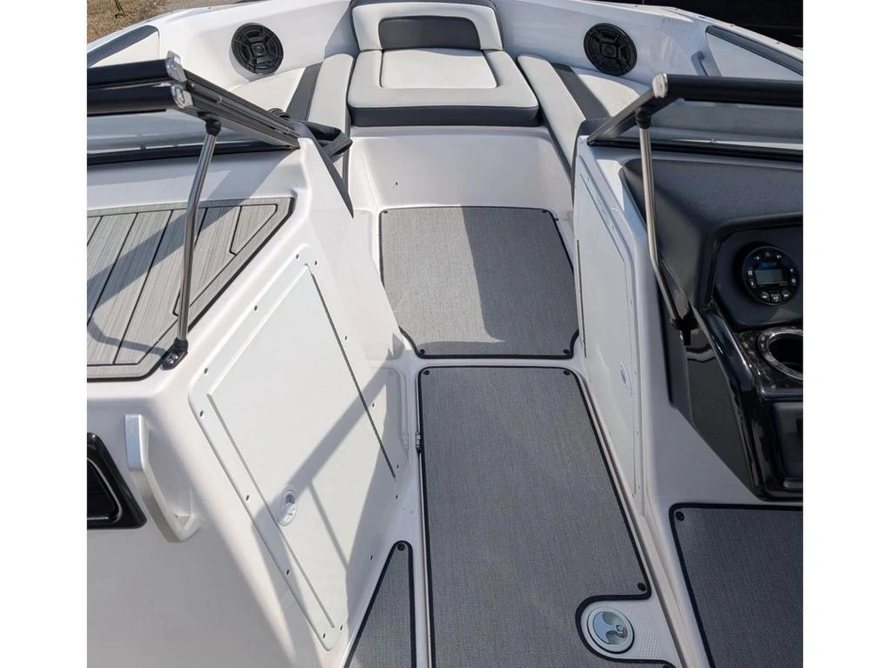 2021 Yamaha Sx195 Only 89 Hours! 250 Horsepower! 50 Mph + Super Clean! ! $56995 Plus Hst & Licensing. Finance For $124 Weekly With No Downpayment! Trades Welcome. alt