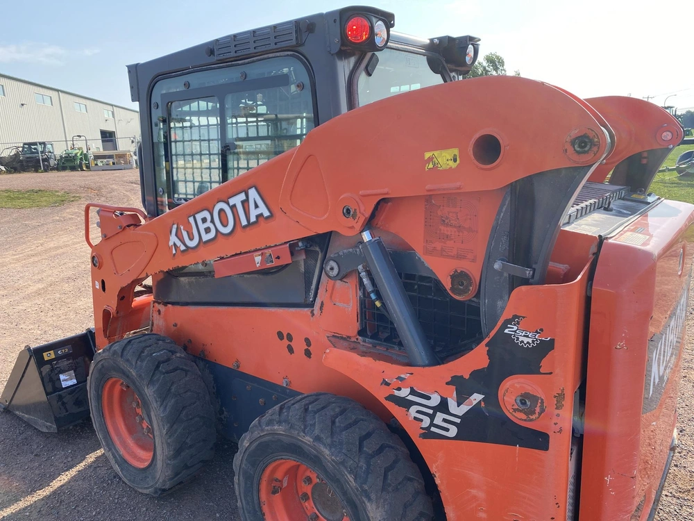 2020 Kubota Ssv65 alt