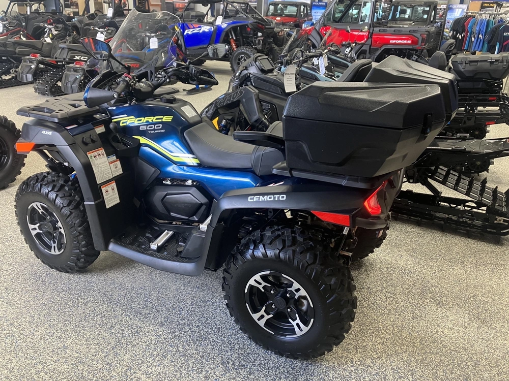 2023 Cfmoto Cforce 600 Touring alt