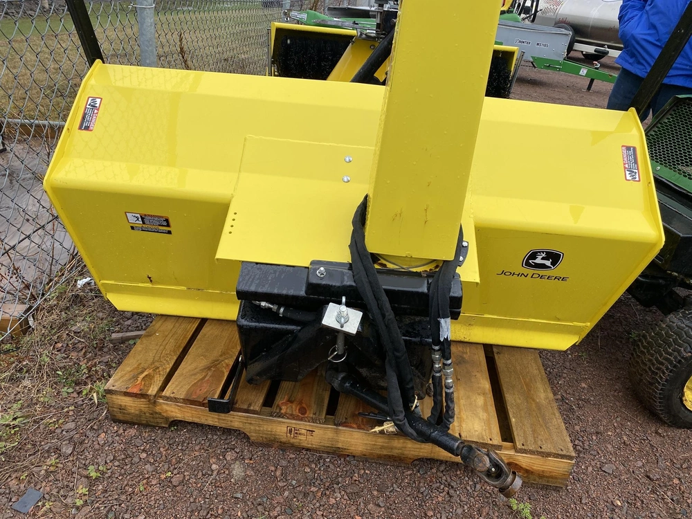 2016 John Deere Sb59 Snow Blower & 60hdb Broom Package alt