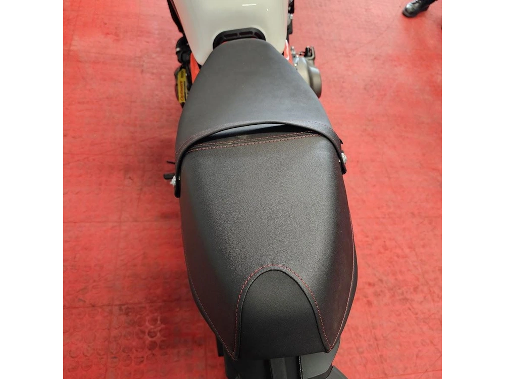 2026 Yamaha Xsr 900 alt