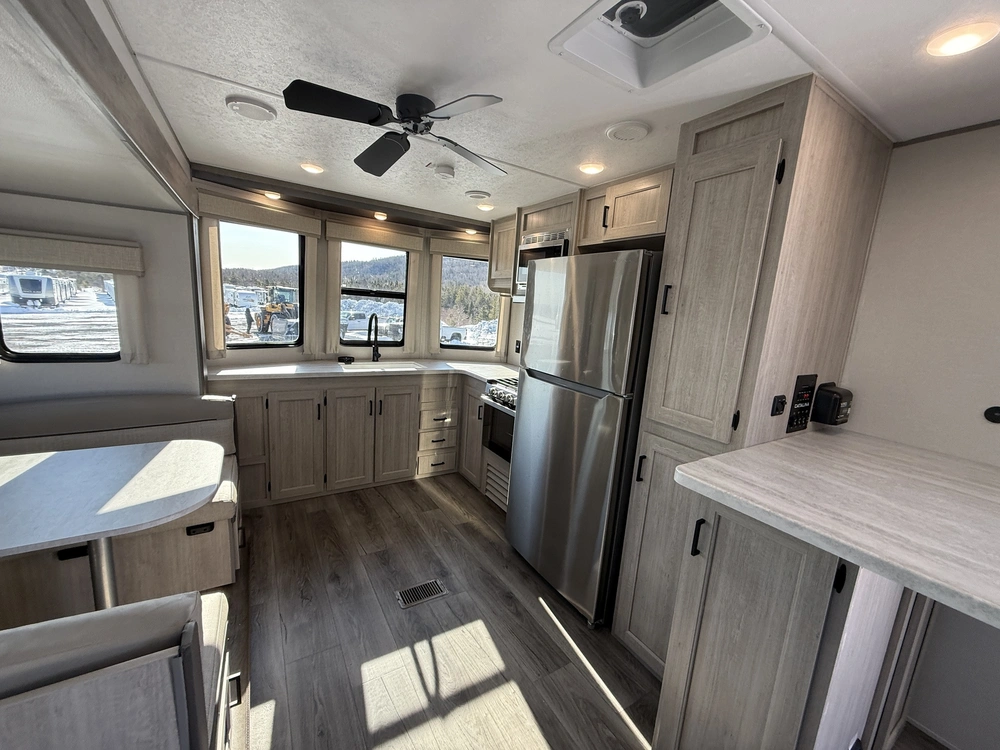 Catalina 39fkts 2025 alt