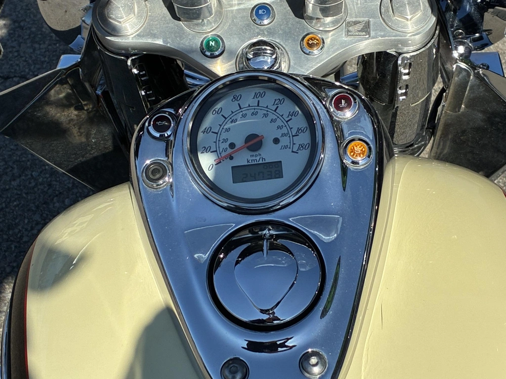 2001 Honda Shadow Aero alt