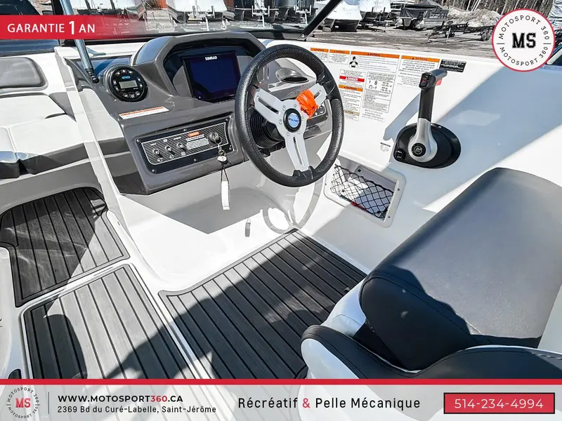 BAYLINER VR5 OPEN DECK 20.5 PIED 250 HP TOUR WAKE + SIMRAD ! 2021