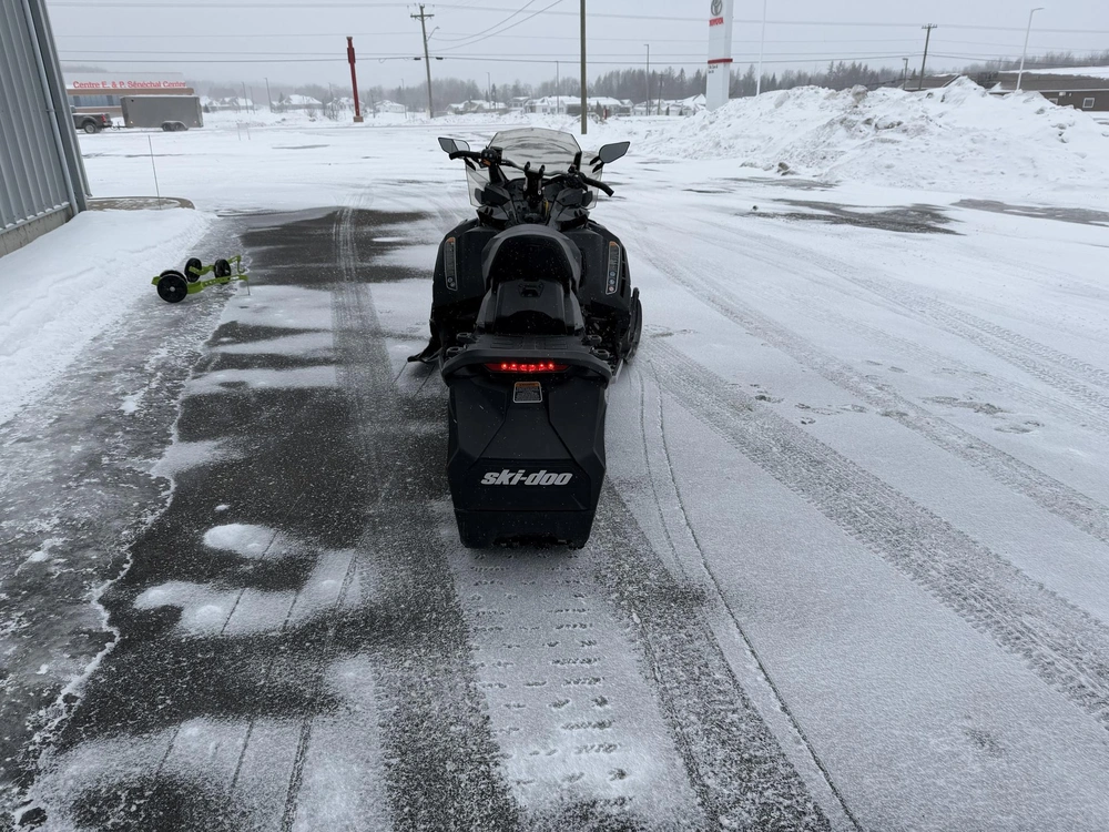Ski-doo Renegade Adrenaline 900 Turbo 2020 alt
