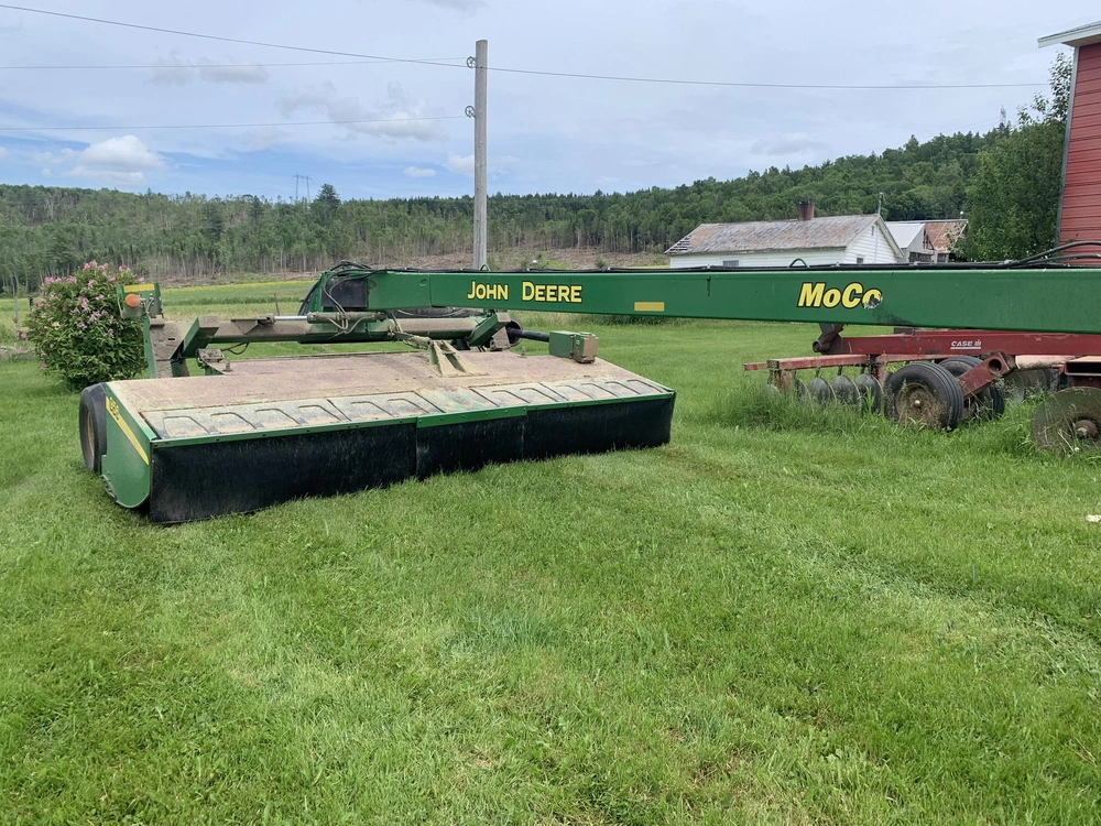 2015 John Deere 956 alt