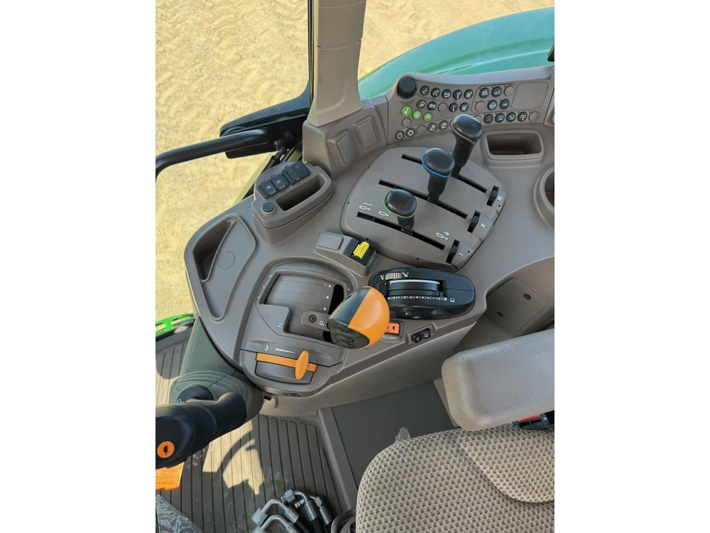 John Deere 6110m 2024 alt