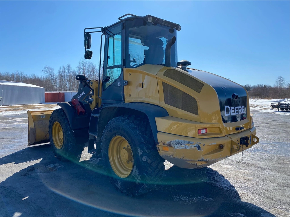 John Deere 344l 2019 alt