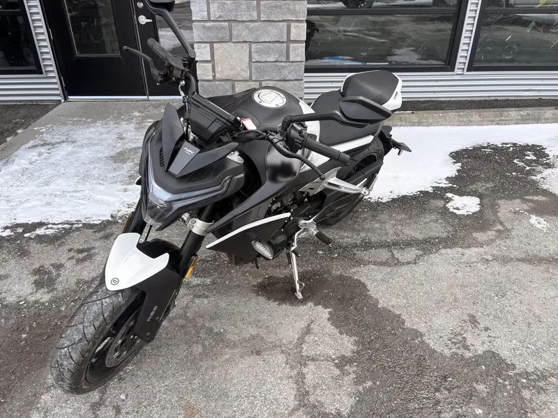 2024 CFMOTO 800NK thumbnail 3
