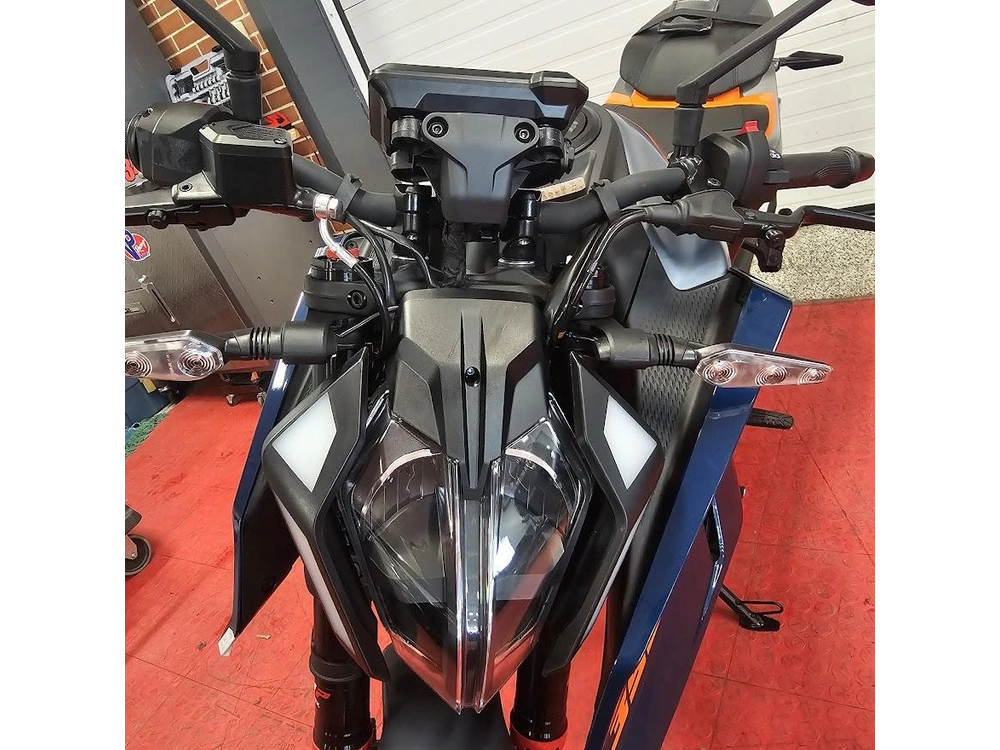 2025 Ktm Duke 390 alt