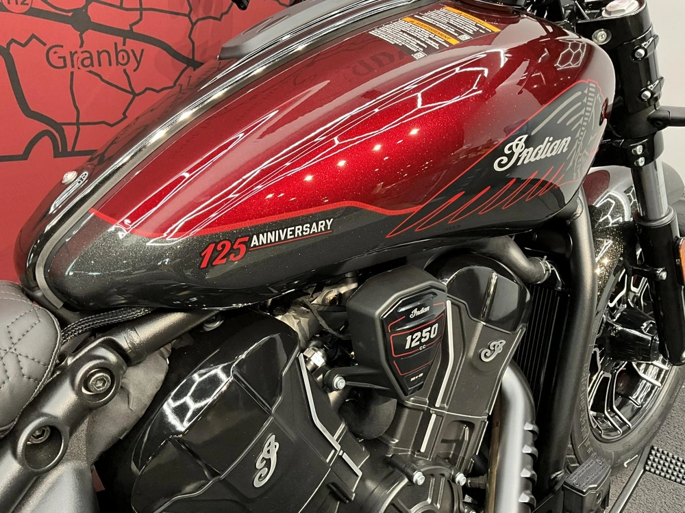 Indian Motorcycle Scout Bobber Edition 125e Anniversaire 2026 alt