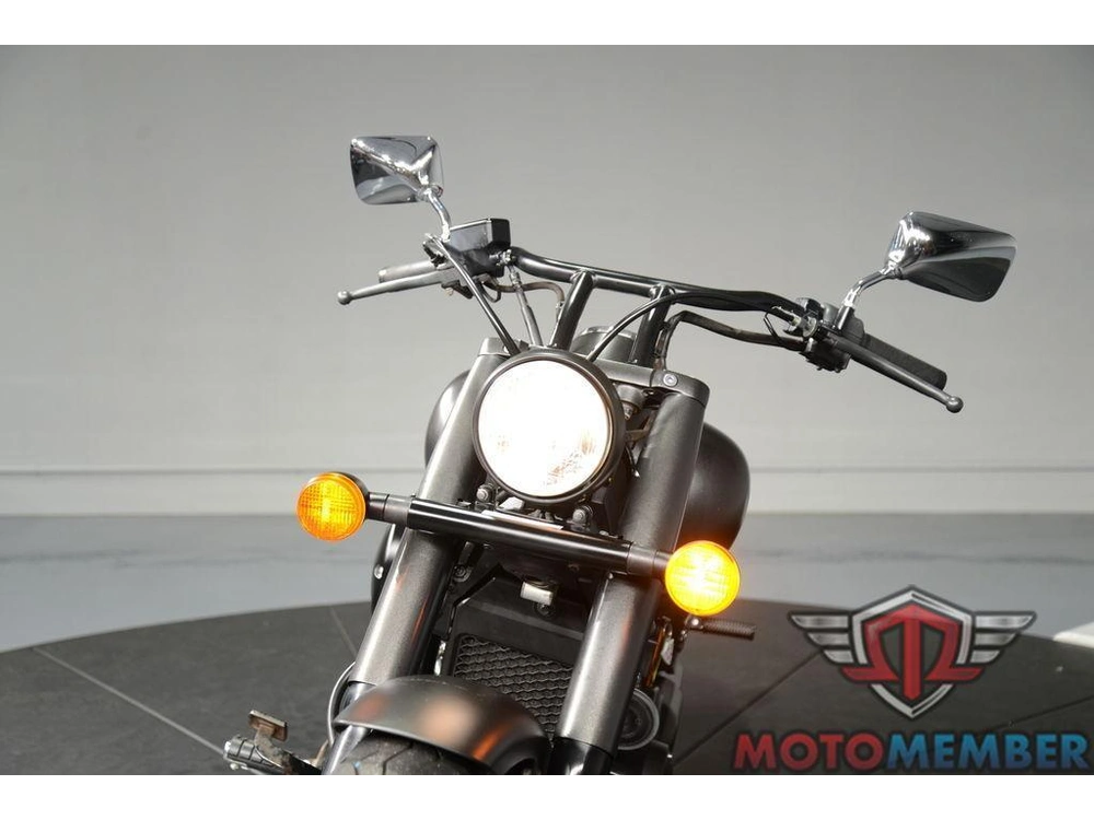 2022 Honda Shadow Phantom alt