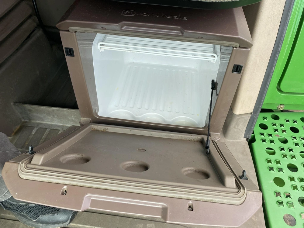 John Deere S660 2013 alt