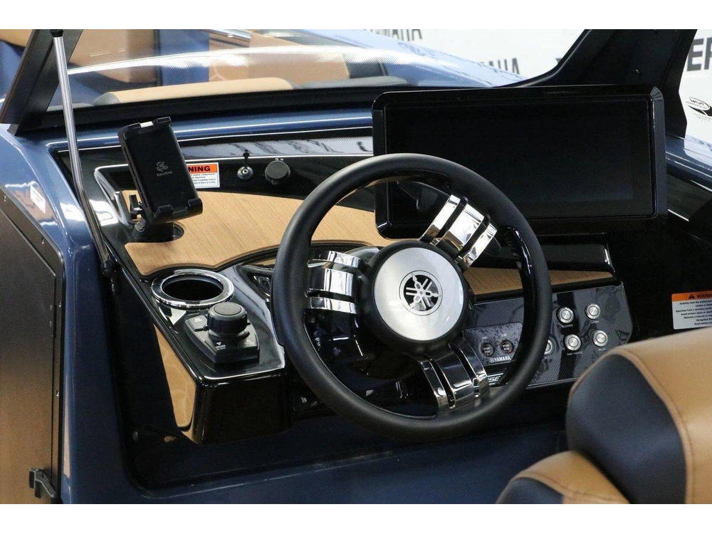 2026 Yamaha 222xd alt