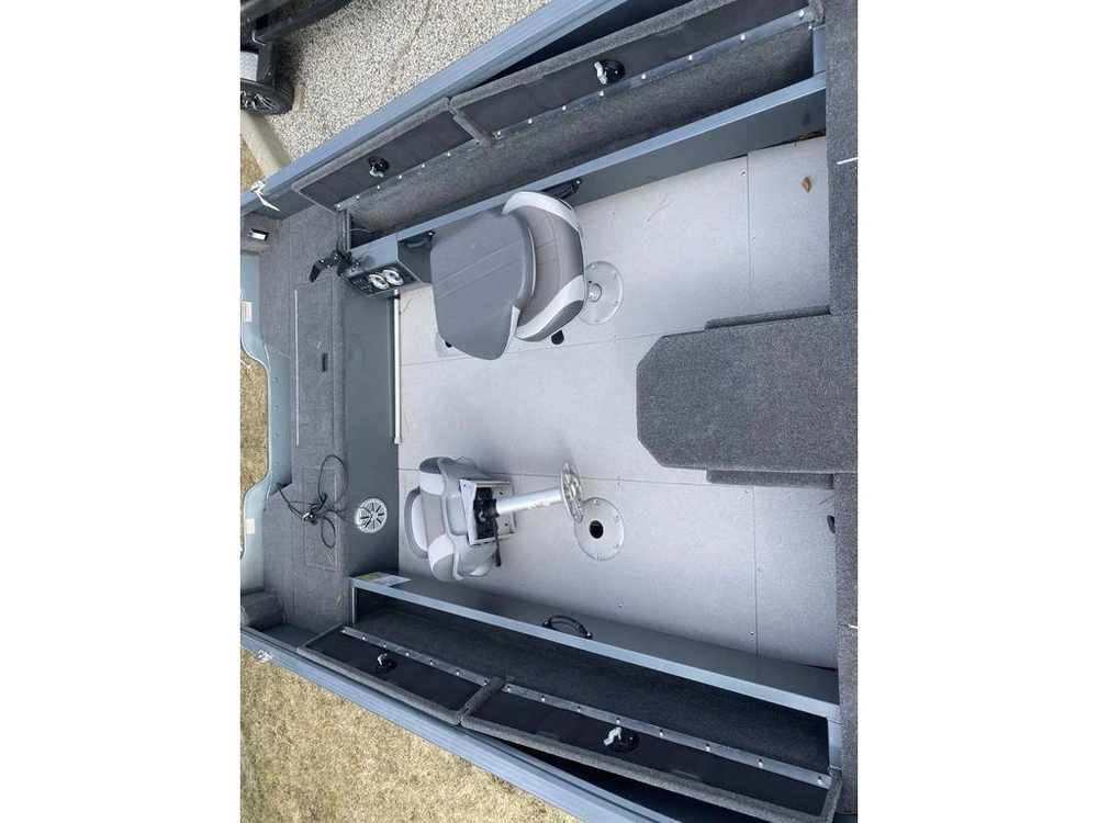 2023 Starcraft Non-current Starcraft Storm T 166 Pro - Livewell, Bilge, Nav Lights, Tons Of Storage And Minn Kota Powerdrive With I-pilot Included! 40hp Yamaha alt