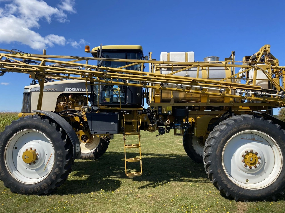 Rogator 1084 2009 alt