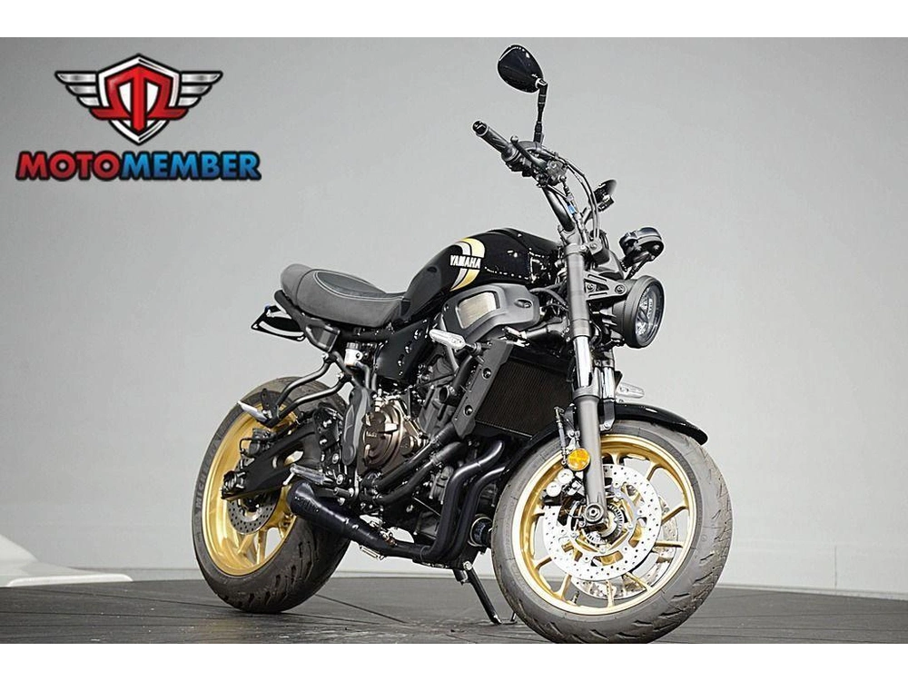 2025 Yamaha Xsr700 alt