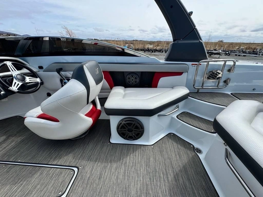 2020 Four Winns Hd220 Surf alt