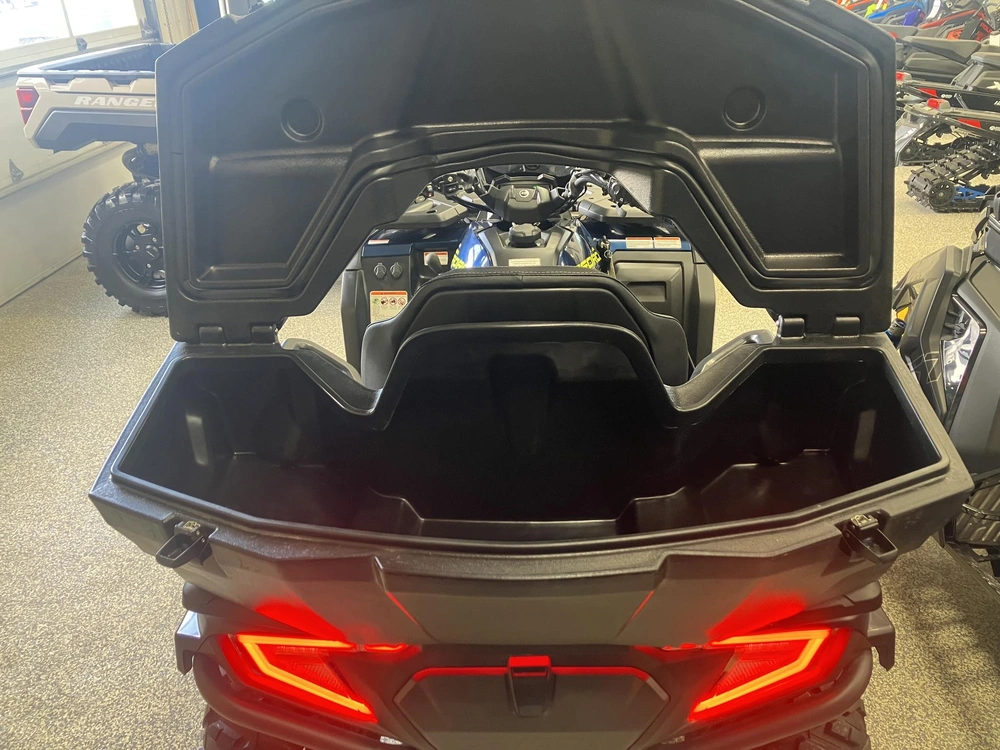 2023 Cfmoto Cforce 600 Touring alt