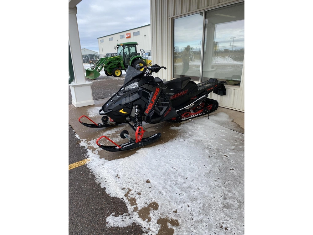 Polaris Switchback Assault 800 2020 alt
