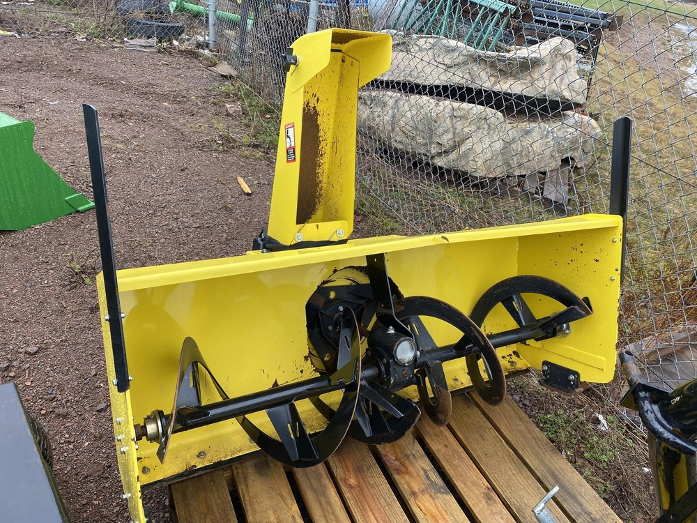2016 John Deere Sb59 Snow Blower & 60hdb Broom Package alt
