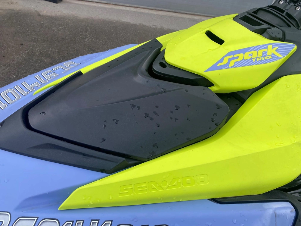 2024 Sea-doo/brp Spark Trixx 3-up alt