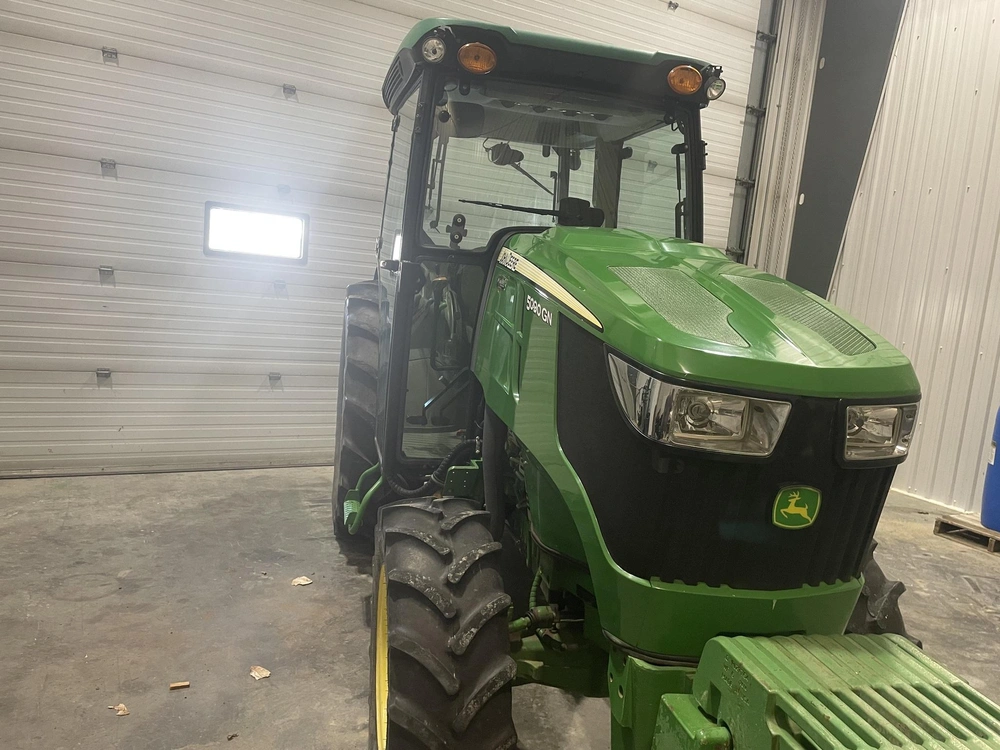 2017 John Deere 5090gn alt