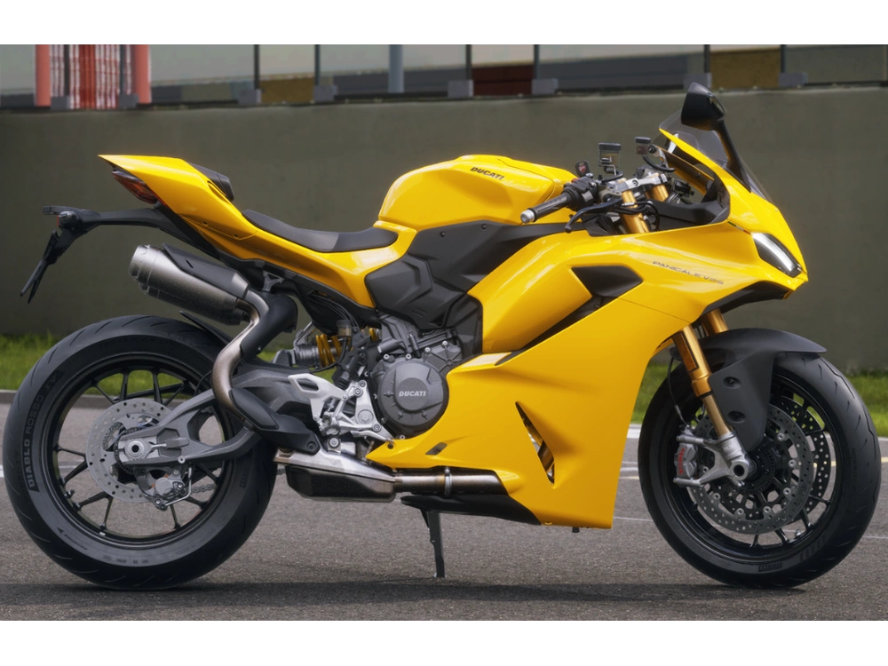 2026 Ducati Panigale V2 S Yellow alt