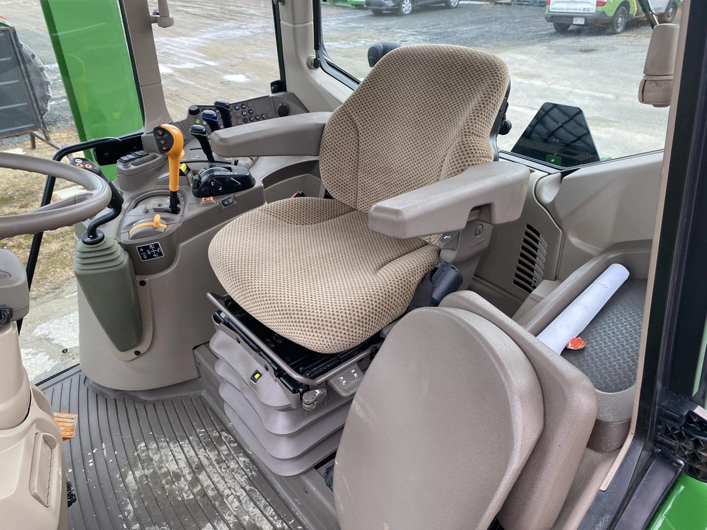 2024 John Deere 6110m alt
