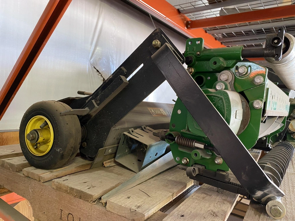 John Deere Tcb11072 2013 alt