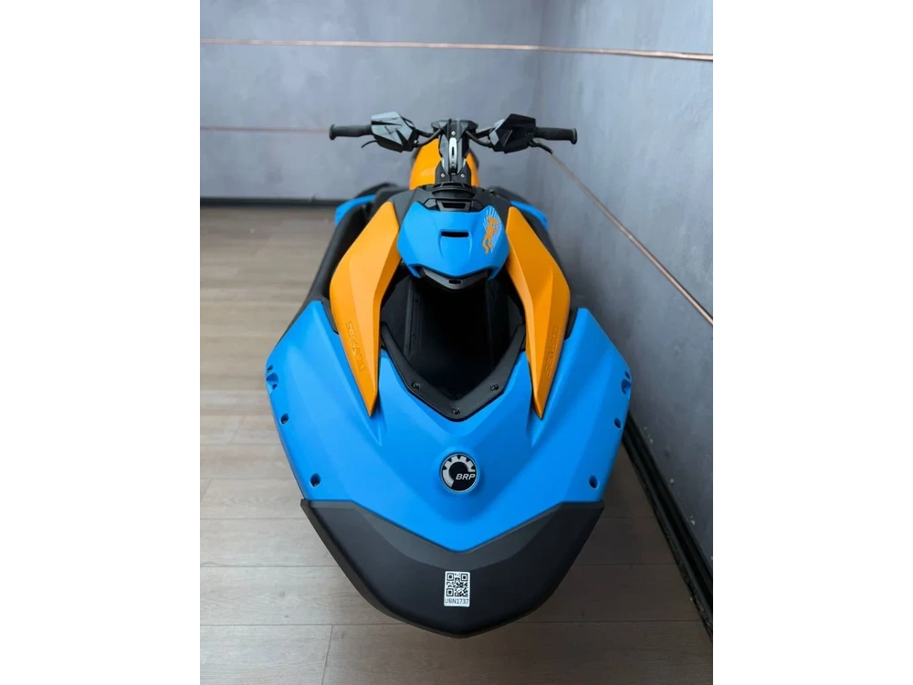 2026 Sea-doo Spark Trixx 3up Ibr "gulfstream Blue / Orange Crush (sound System)" alt