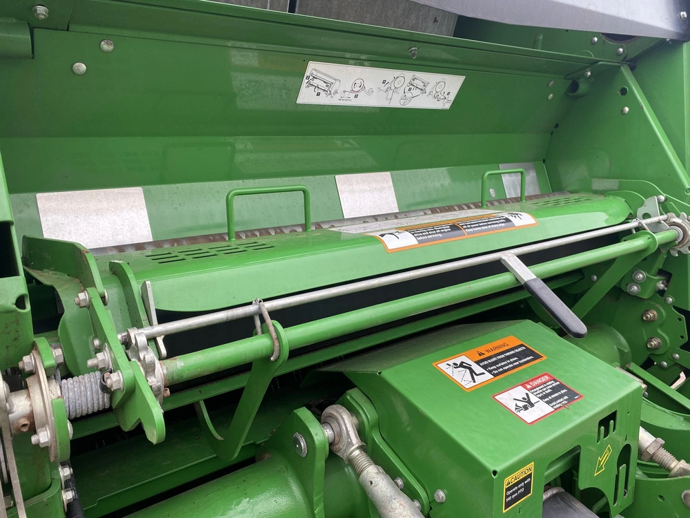 2015 John Deere 990 alt