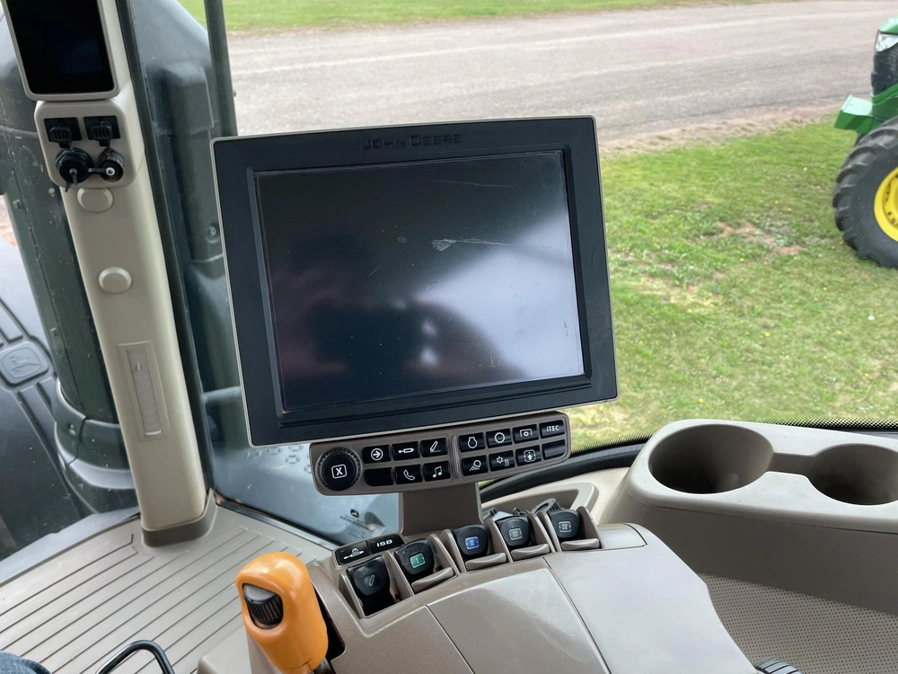 2018 John Deere 8320r alt