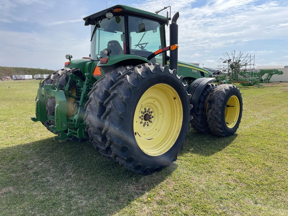 2008 John Deere 8330 alt