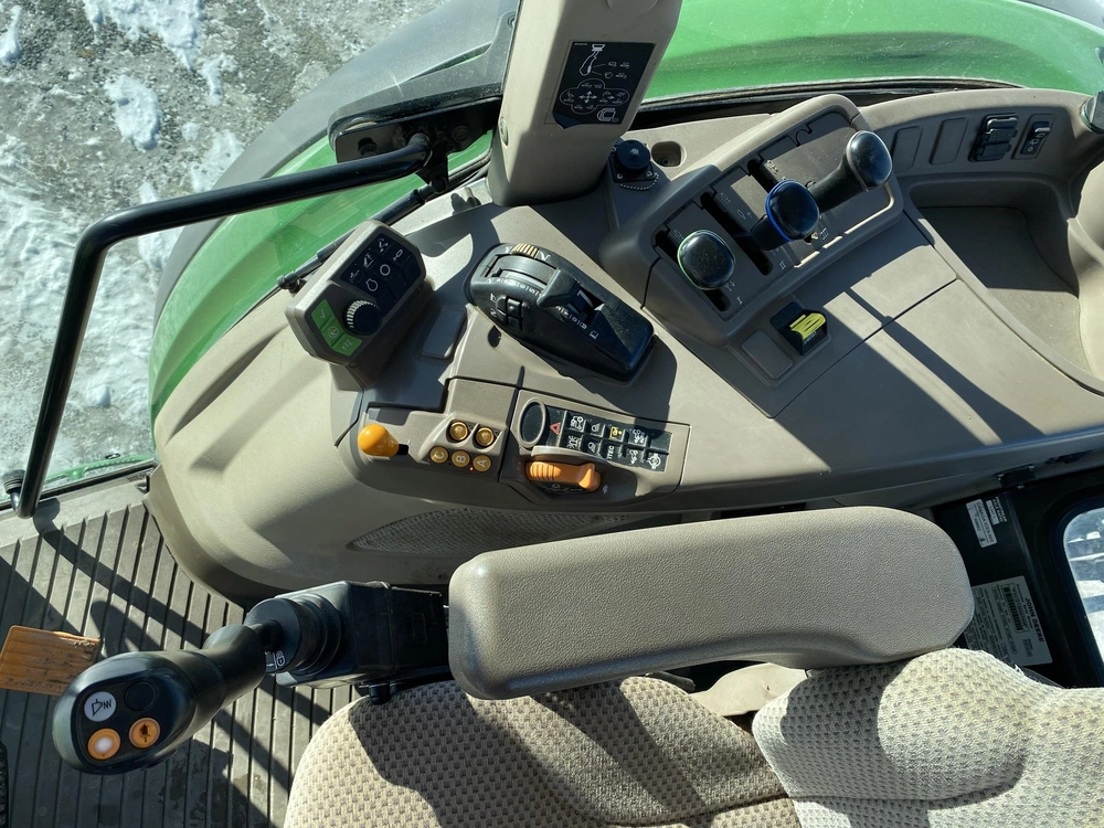 2019 John Deere 5115r alt