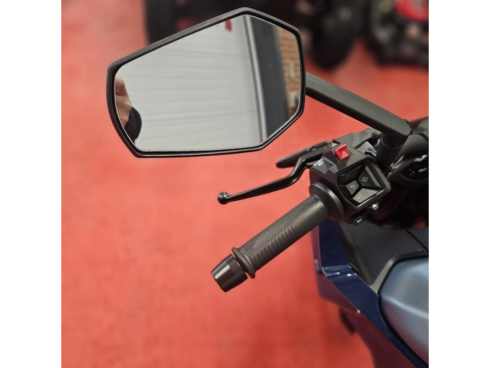 2025 Ktm Duke 390 alt