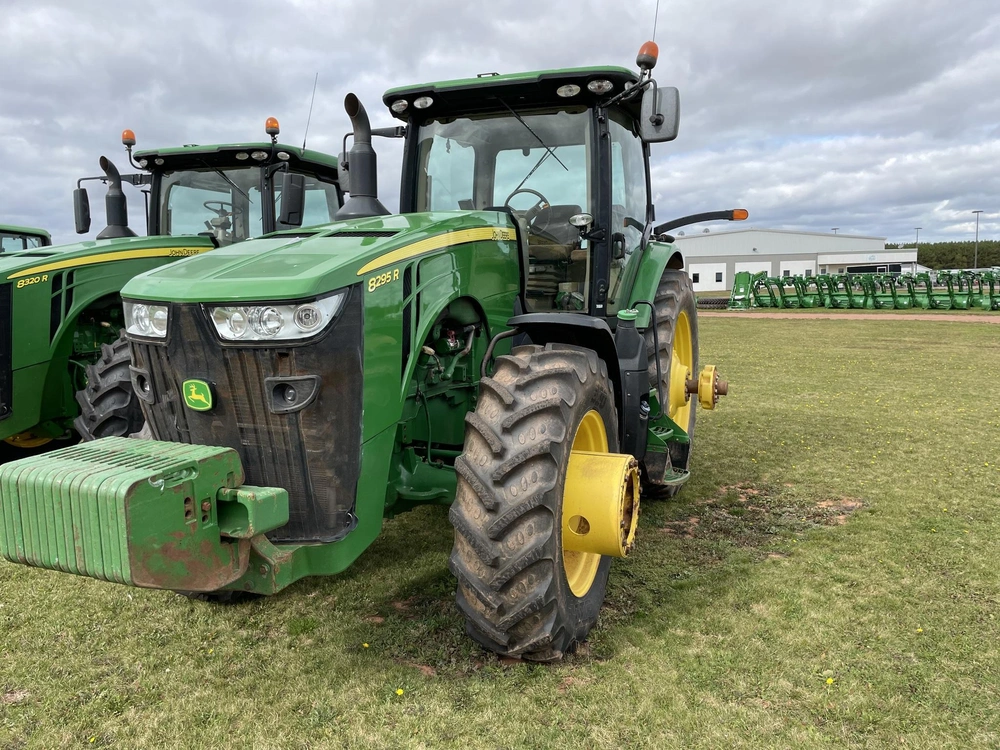 2014 John Deere 8295r alt