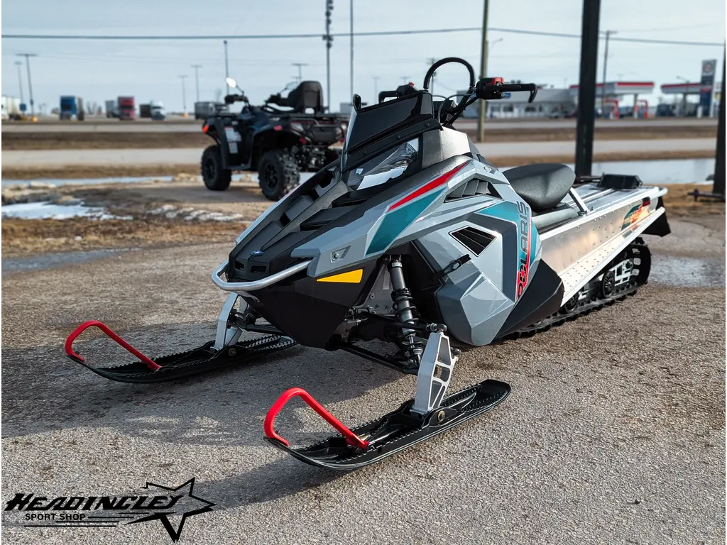 2024 Polaris 550 RMK EVO 144 // Stealth Gray - w/ Electric Visor Plug