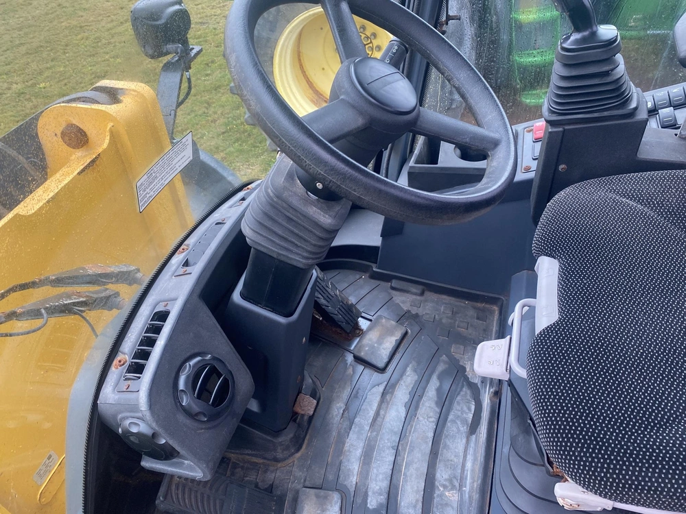John Deere 344l 2020 alt