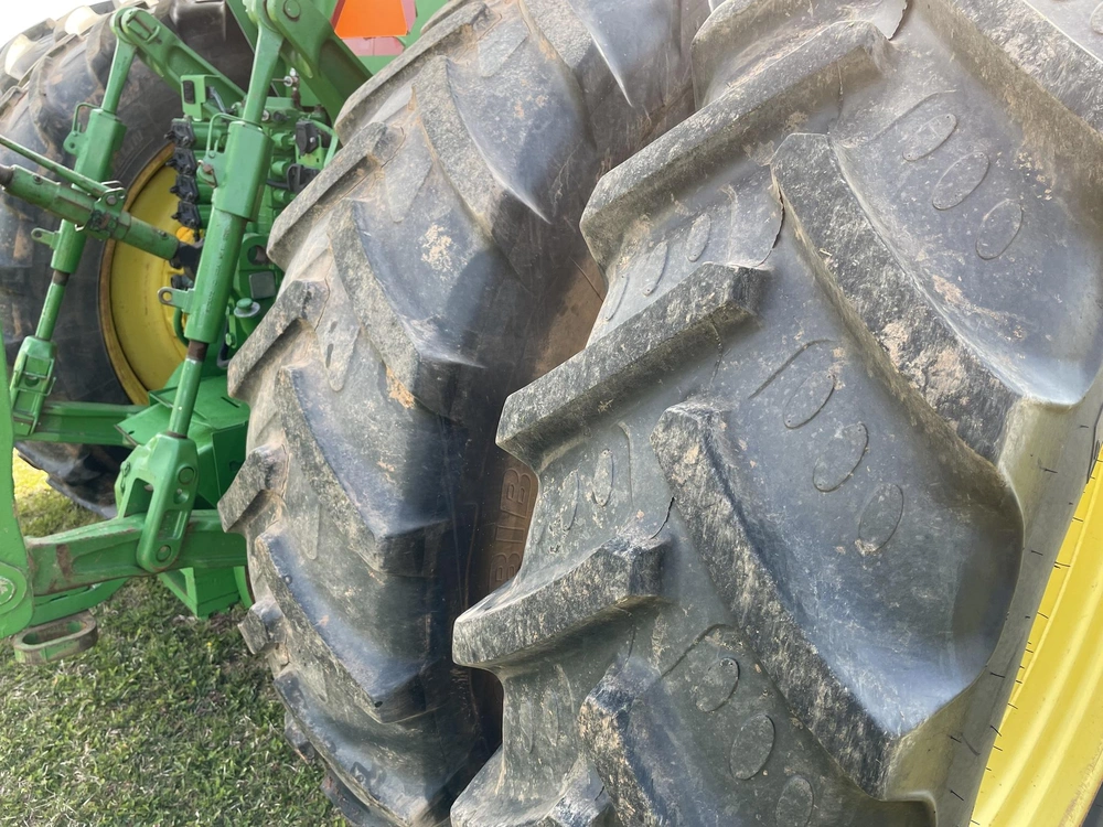 2008 John Deere 8330 alt