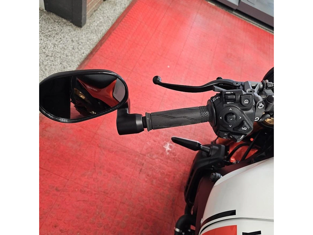 2026 Yamaha Xsr 900 alt