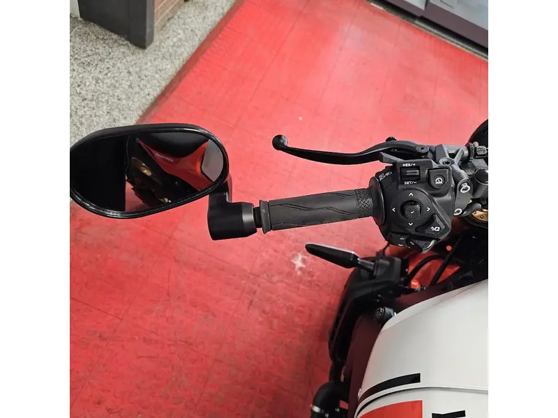 2026 Yamaha XSR 900 thumbnail 13