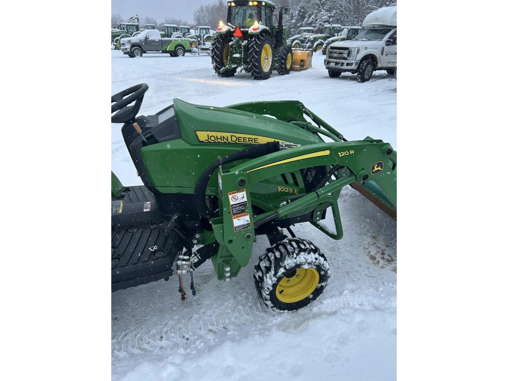 John Deere 1023e 2018 alt
