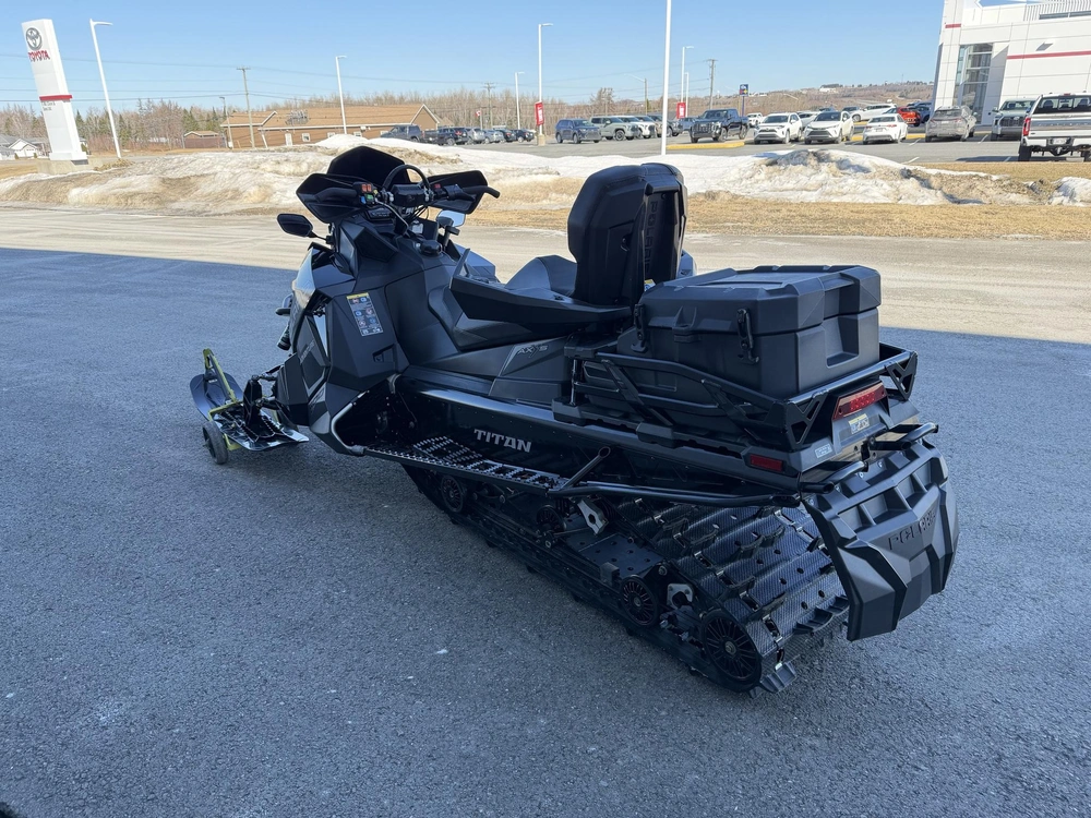 Polaris Titan Adventure 800 155 Es 2023 alt