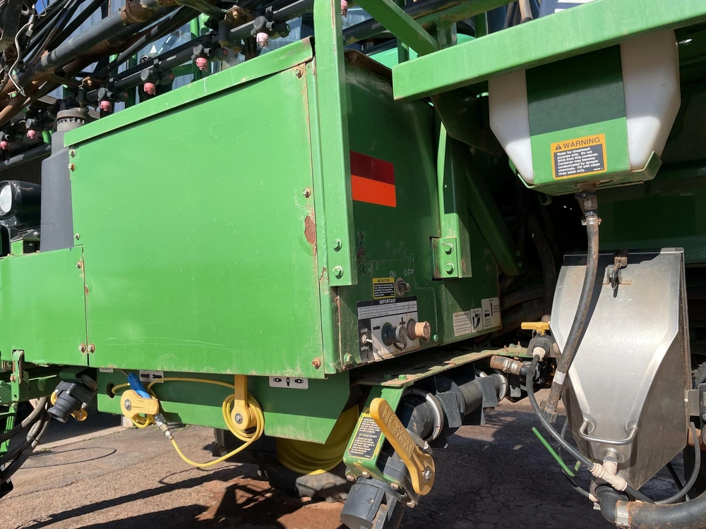 2011 John Deere 4730 alt