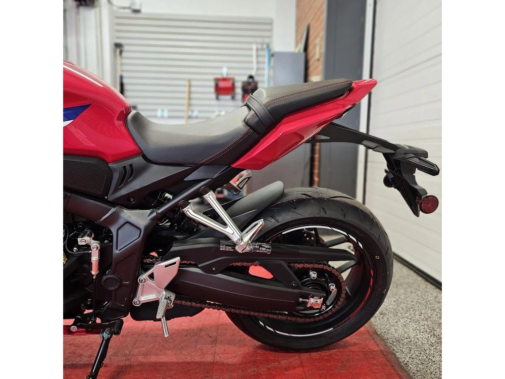 2025 Honda Cbr650r alt