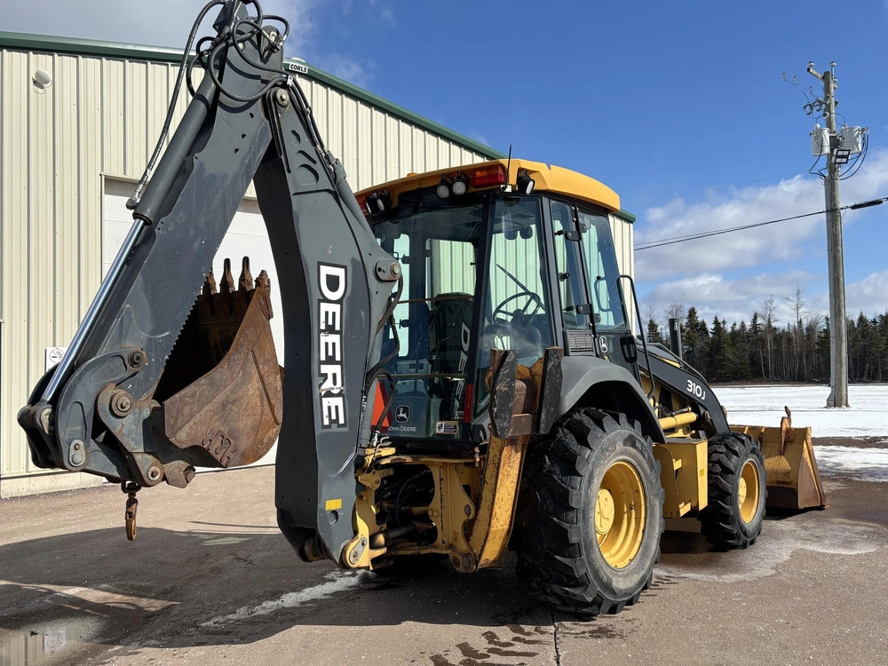 John Deere 310j 2009 alt