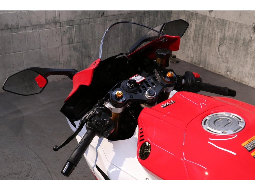 2026 Yamaha Yzf-r7 70e Anniversaire alt